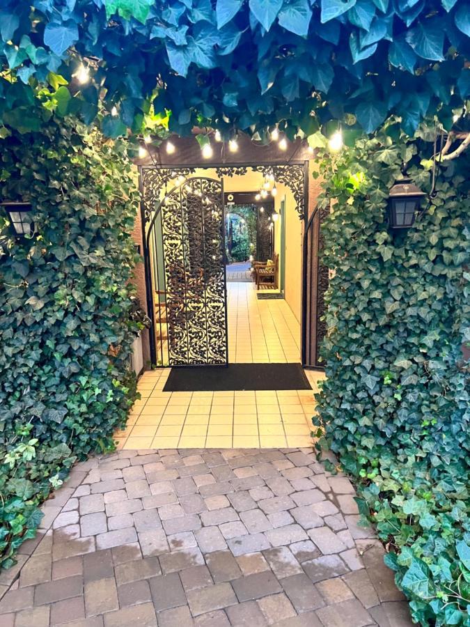 Lantern Light Inn - Romantic Getaway (Adults Only) سيدونا المظهر الخارجي الصورة