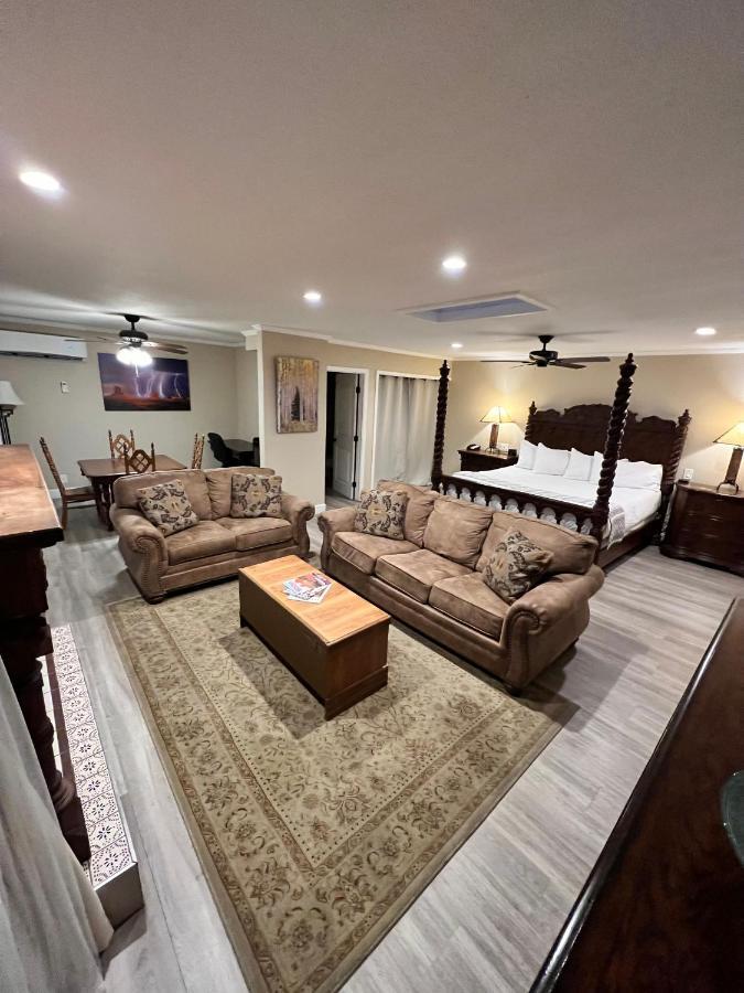 Lantern Light Inn - Romantic Getaway (Adults Only) سيدونا المظهر الخارجي الصورة