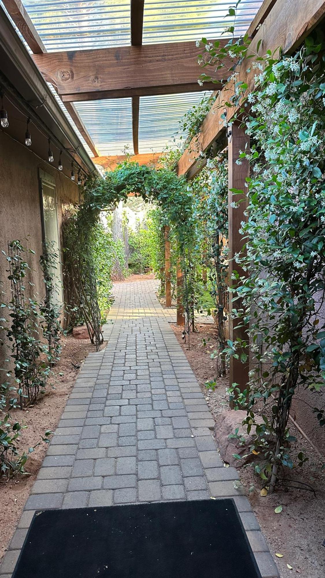 Lantern Light Inn - Romantic Getaway (Adults Only) سيدونا المظهر الخارجي الصورة